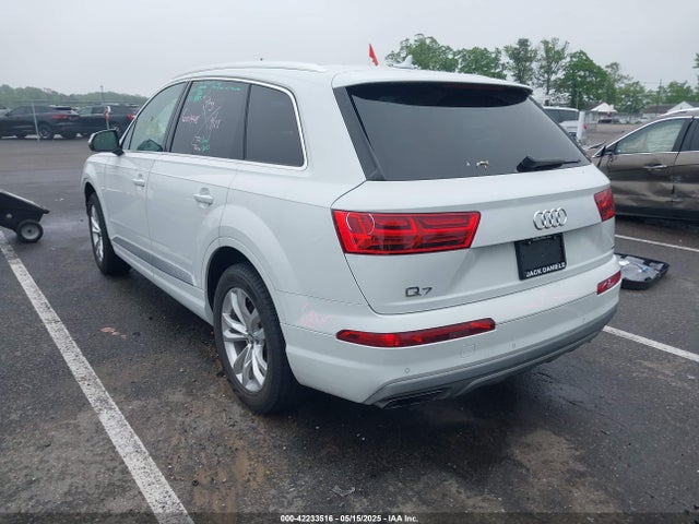 2019 AUDI Q7 WA1AHAF72KD045048 Photo 2
