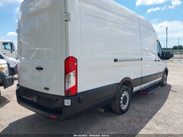 1FTBR3X89NKA23915 Ford Transit-250 Cargo Van