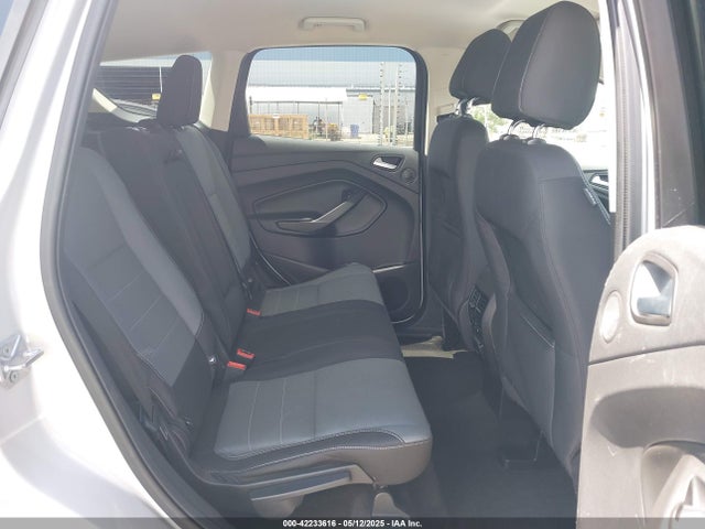 1FMCU0GX3GUC30165 Ford ESCAPE SE