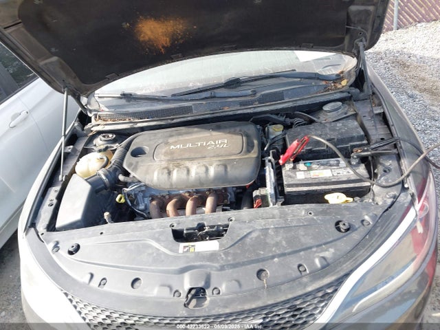 1C3CCCAB0GN127869 Chrysler 200 Limited