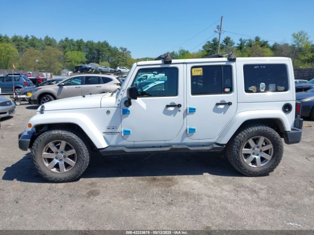 1C4BJWEG3HL517219 Jeep Wrangler Unlimited Sahara 4x4