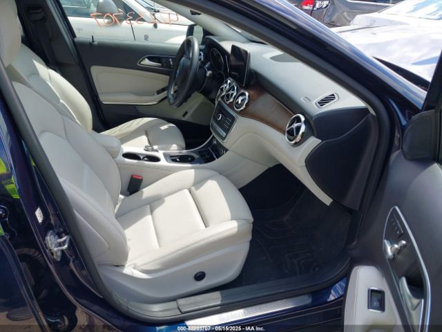 2018 MERCEDES-BENZ GLA 250 WDCTG4GB9JJ507878 Photo 4
