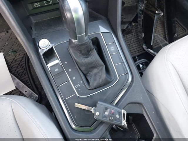 2018 VOLKSWAGEN TIGUAN 3VV3B7AX8JM049913 Photo 10
