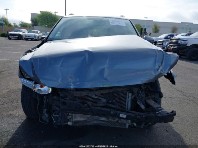 3VV3B7AX8JM049913 Volkswagen Tiguan