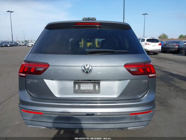 3VV3B7AX8JM049913 Volkswagen Tiguan