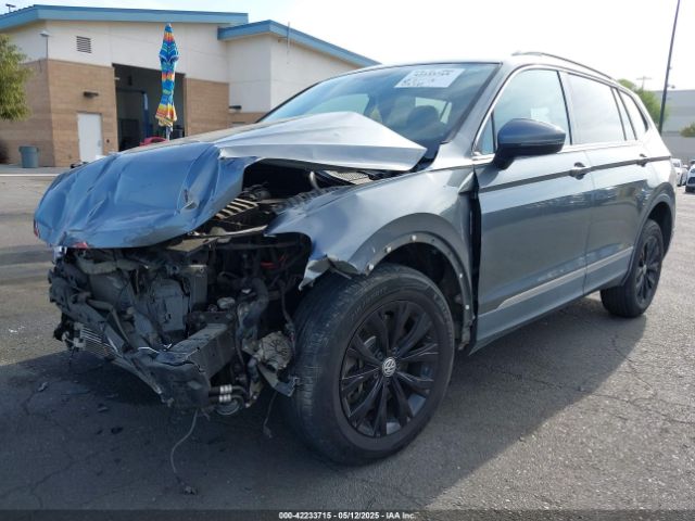 2018 VOLKSWAGEN TIGUAN 3VV3B7AX8JM049913 Photo 1