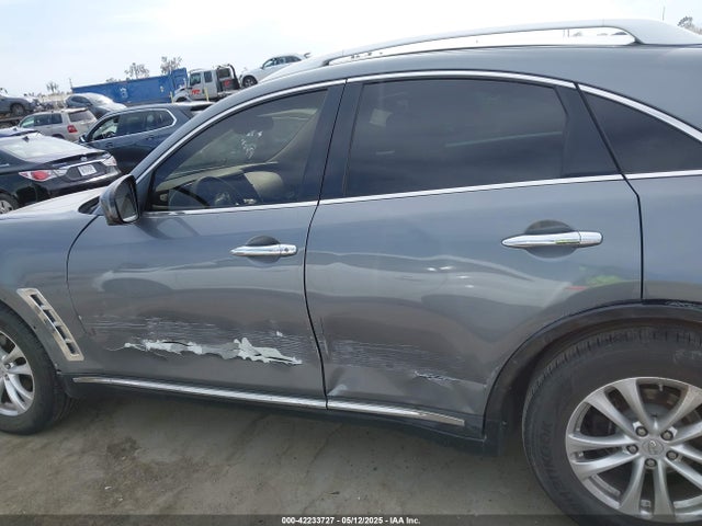 JN8CS1MU8EM450428 Infiniti 2014