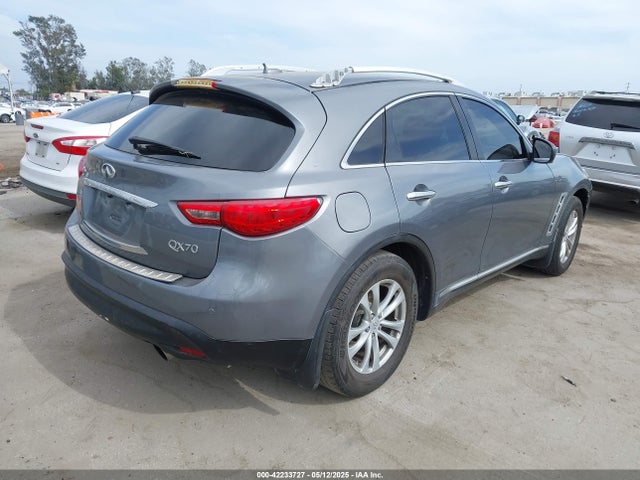 JN8CS1MU8EM450428 Infiniti 2014