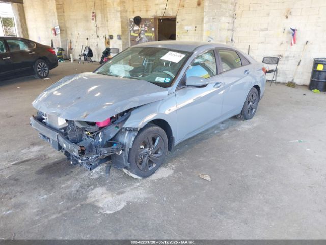 KMHLM4AJ1NU024044 Hyundai Elantra Hybrid Blue