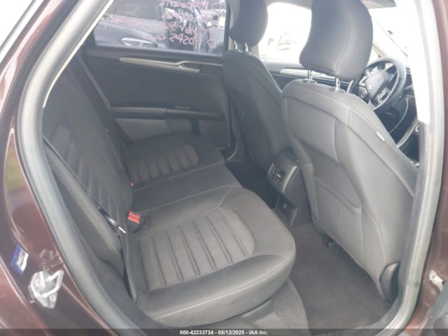 3FA6P0LU5KR175048 Ford Fusion Hybrid Se