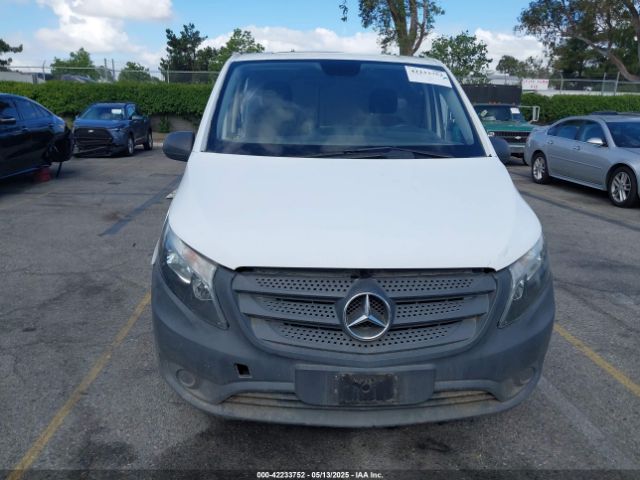 WD3PG2EAXH3301693 Mercedes-Benz m274