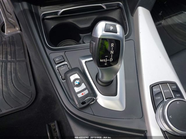WBA8E1G5XJNU90041 BMW 320i