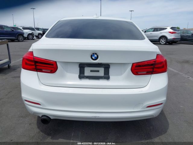 WBA8E1G5XJNU90041 BMW 320i