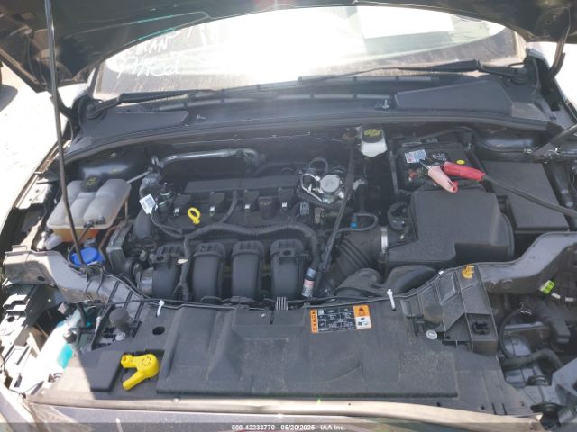 1FADP3J20HL245542 Ford Focus Titanium