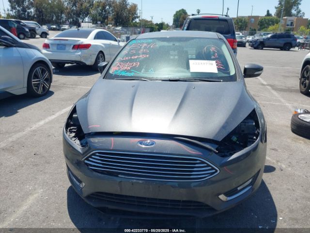 1FADP3J20HL245542 Ford Focus Titanium