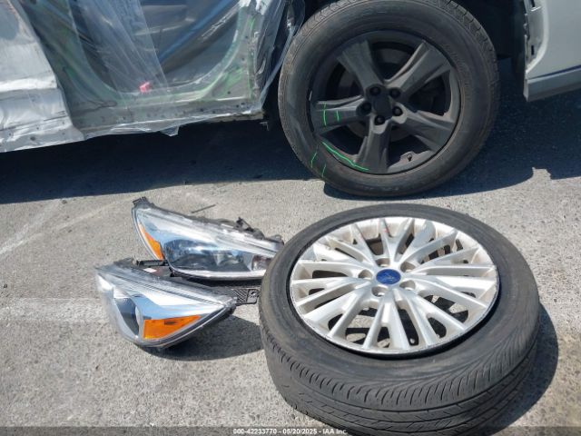 1FADP3J20HL245542 Ford Focus Titanium