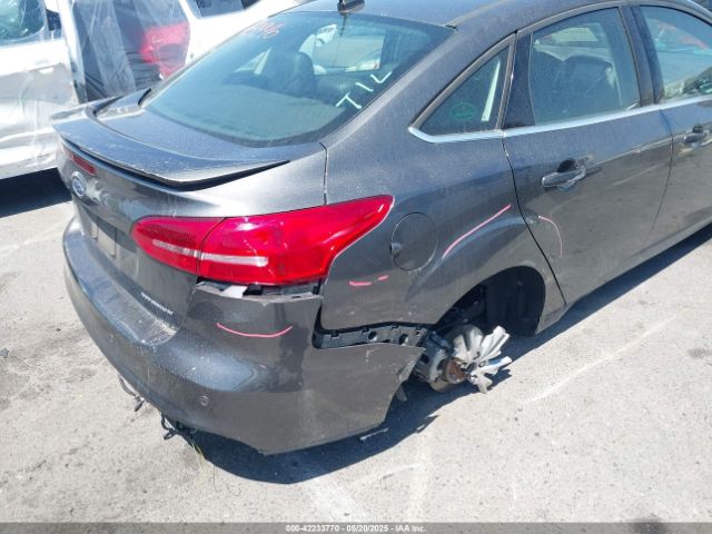 1FADP3J20HL245542 Ford Focus Titanium