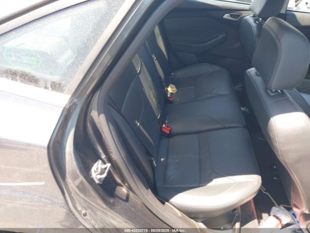 1FADP3J20HL245542 Ford Focus Titanium