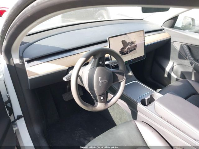 7SAYGDEE5NF504369 Tesla Model Y Long Range Dual Motor All-wheel Drive