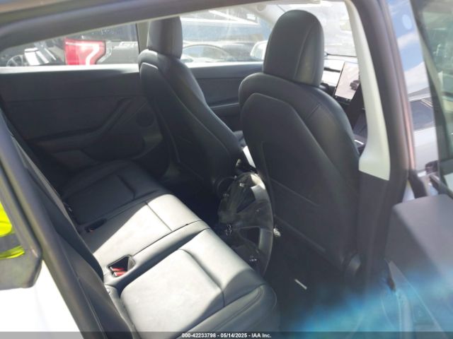 7SAYGDEE5NF504369 Tesla Model Y Long Range Dual Motor All-wheel Drive