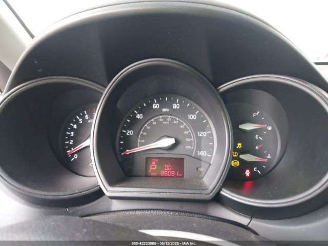 KNADM4A39E6335975 KIA RIO LX