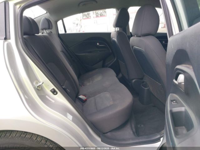 KNADM4A39E6335975 KIA RIO LX