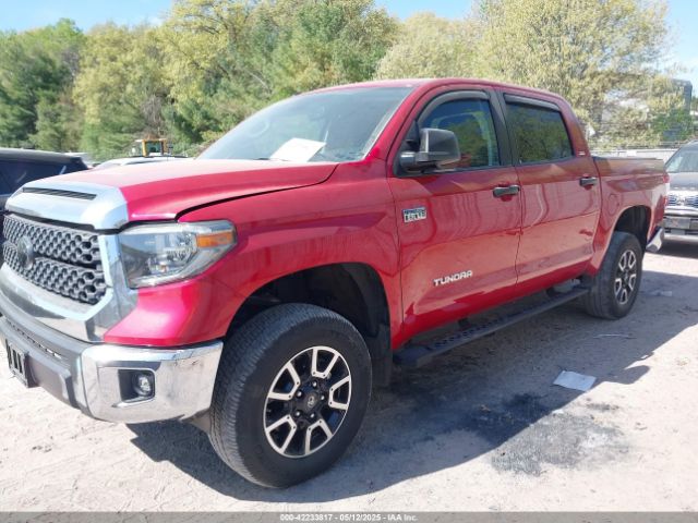 5TFDW5F19JX749093 Toyota Tundra Sr5 5.7l V8