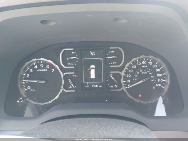 5TFDW5F19JX749093 Toyota Tundra Sr5 5.7l V8