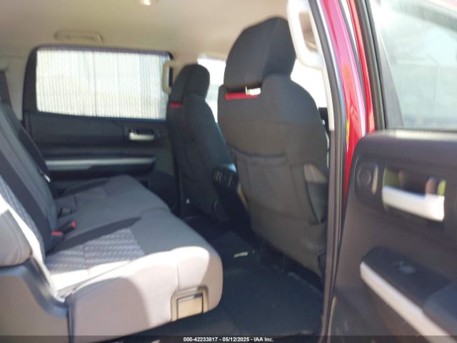 5TFDW5F19JX749093 Toyota Tundra Sr5 5.7l V8