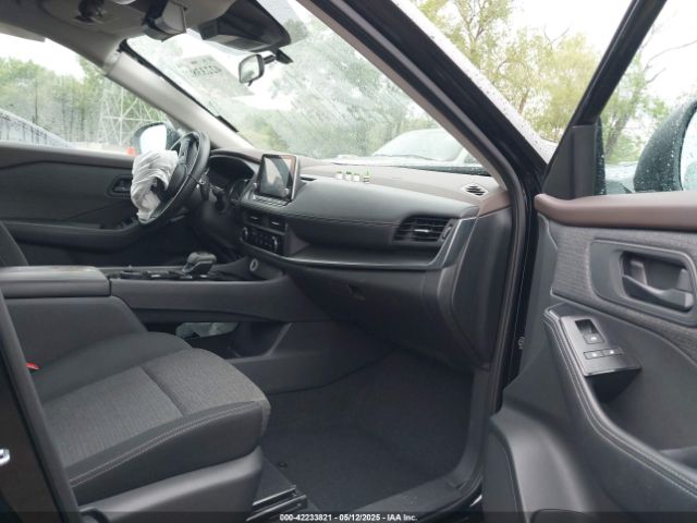 2021 NISSAN ROGUE 5N1AT3AB3MC844630 Photo 4