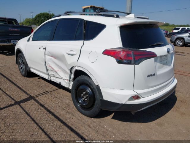 2T3WFREV5JW430122 Toyota Rav4 Xle