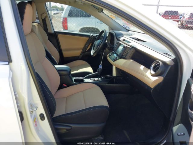 2T3WFREV5JW430122 Toyota Rav4 Xle