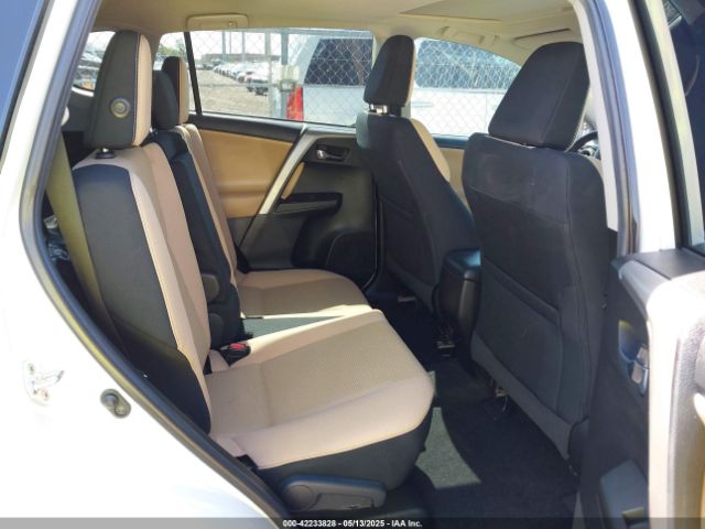 2T3WFREV5JW430122 Toyota Rav4 Xle