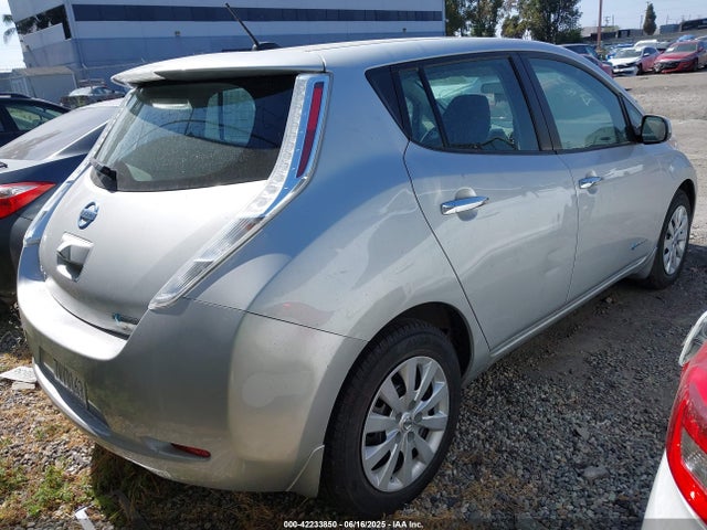 1N4BZ0CP4HC303676 Nissan LEAF S