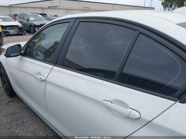 WBA8E1G53HNU12923 BMW 320i
