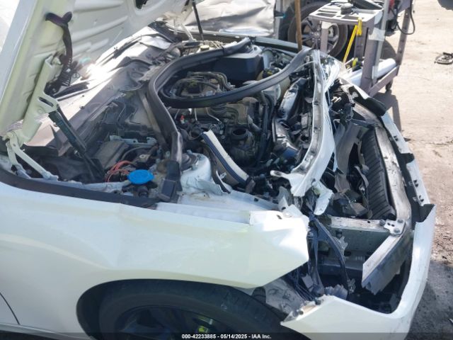 WBA8E1G53HNU12923 BMW 320i