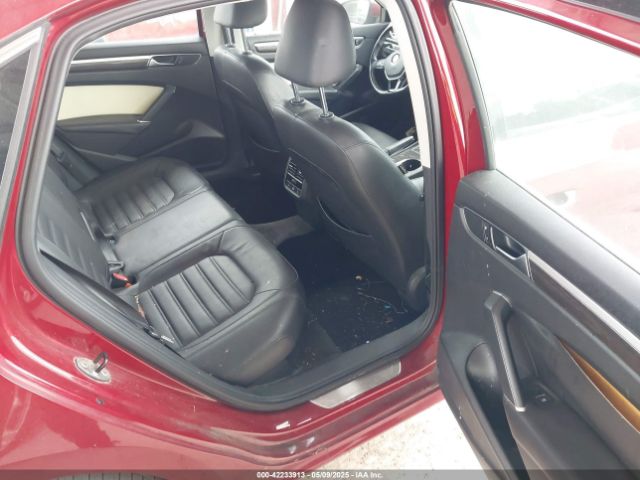 1VWCT7A34GC065171 Volkswagen Passat 1.8t Sel
