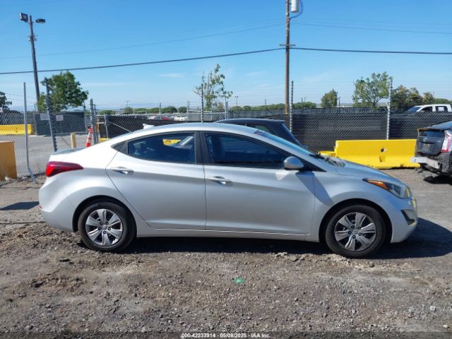 5NPDH4AE4GH708809 Hyundai ELANTRA SE
