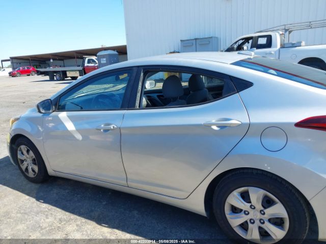 5NPDH4AE4GH708809 Hyundai ELANTRA SE
