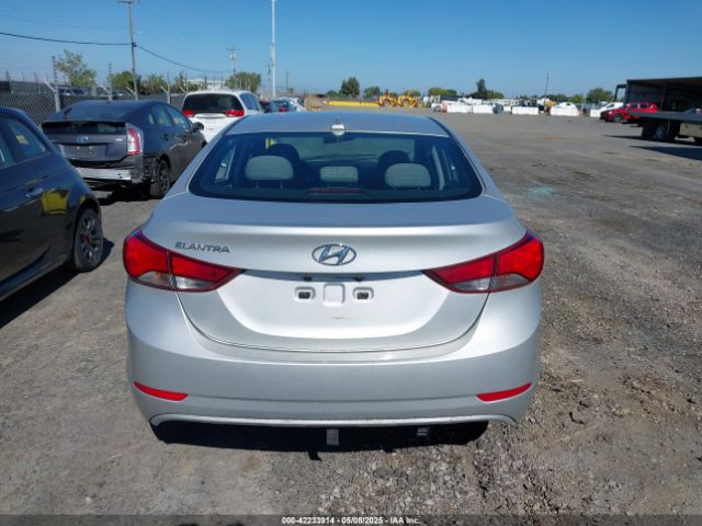 5NPDH4AE4GH708809 Hyundai ELANTRA SE