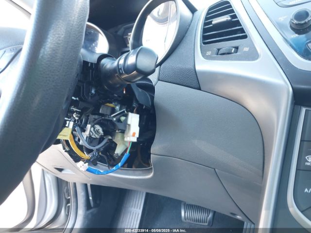 5NPDH4AE4GH708809 Hyundai ELANTRA SE