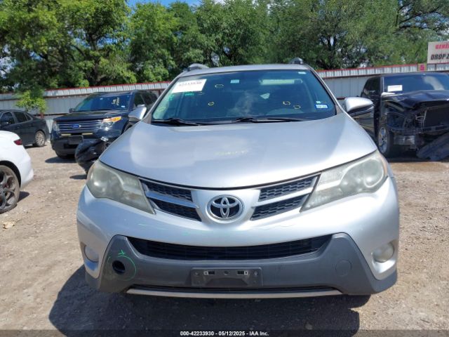 2T3WFREV5EW117187 Toyota Rav4 Xle