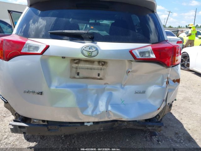 2T3WFREV5EW117187 Toyota Rav4 Xle