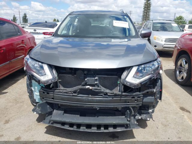 KNMAT2MT5HP595944 Nissan ROGUE SV