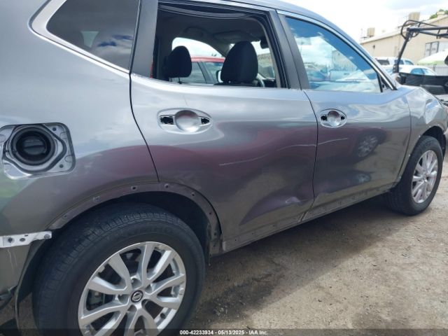 KNMAT2MT5HP595944 Nissan ROGUE SV