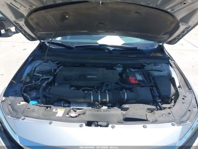 1HGCV2F99KA002506 Honda Accord Touring 2.0t
