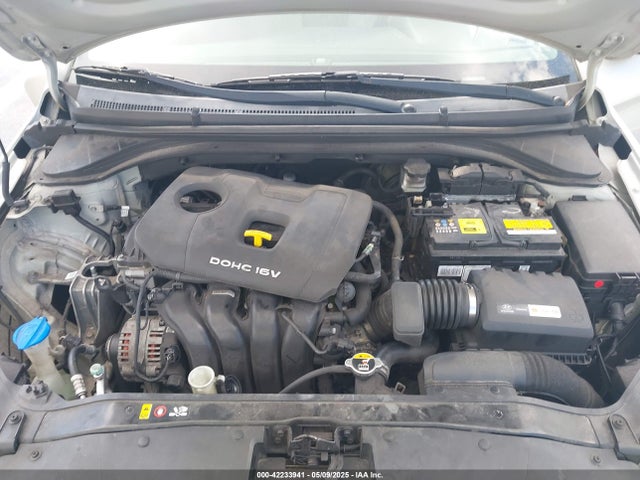 Hyundai ELANTRA SE 2017 5NPD74LF5HH103370 Image 10