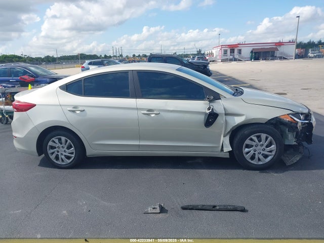 Hyundai ELANTRA SE 2017 5NPD74LF5HH103370 Image 13