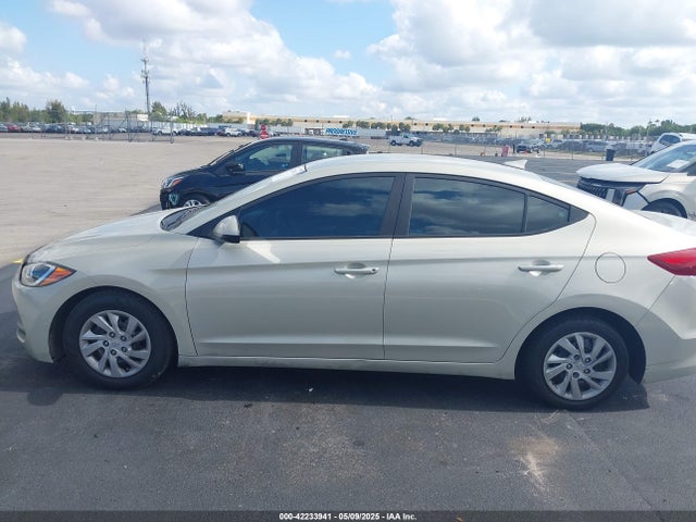 Hyundai ELANTRA SE 2017 5NPD74LF5HH103370 Image 14