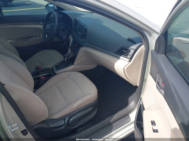 Hyundai ELANTRA SE 2017 5NPD74LF5HH103370 Image 5